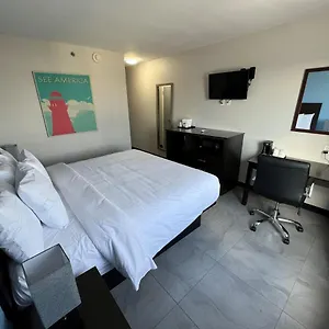 Hotel Travelodge By Wyndham Queens ***